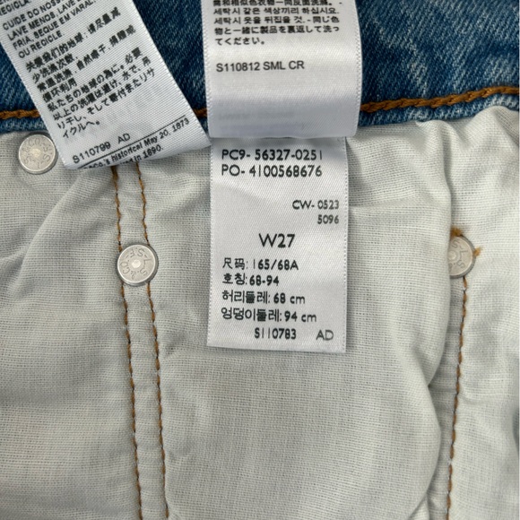 Levi's 501 Blue Jean Shorts with Frayed Hem - Picture 7 of 16